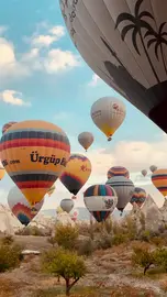 Video jigsaw puzzle titled Balloon Race