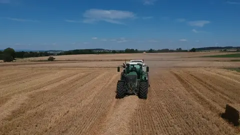 Baling Straw