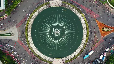 Roundabout with a Fountain