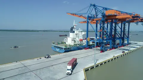Truck hauling from a Port