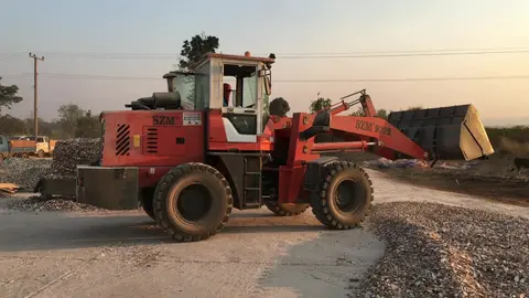 Unloading with a loader